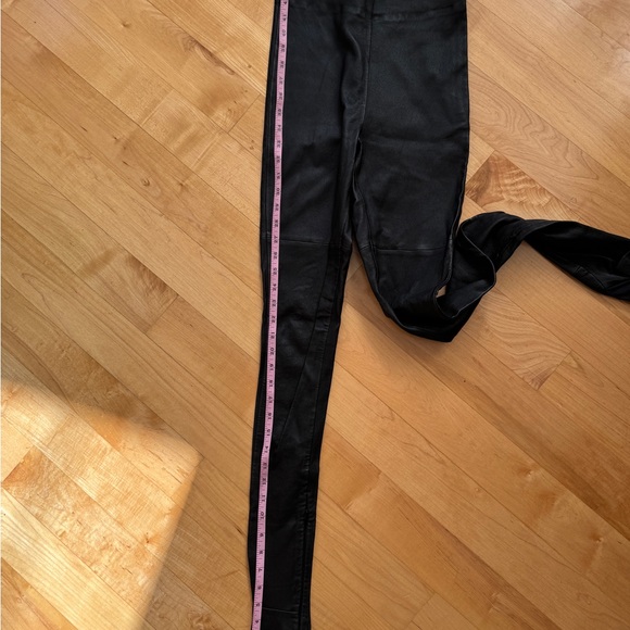 Maison Margiela x H&M Leather Pants - Picture 8 of 9